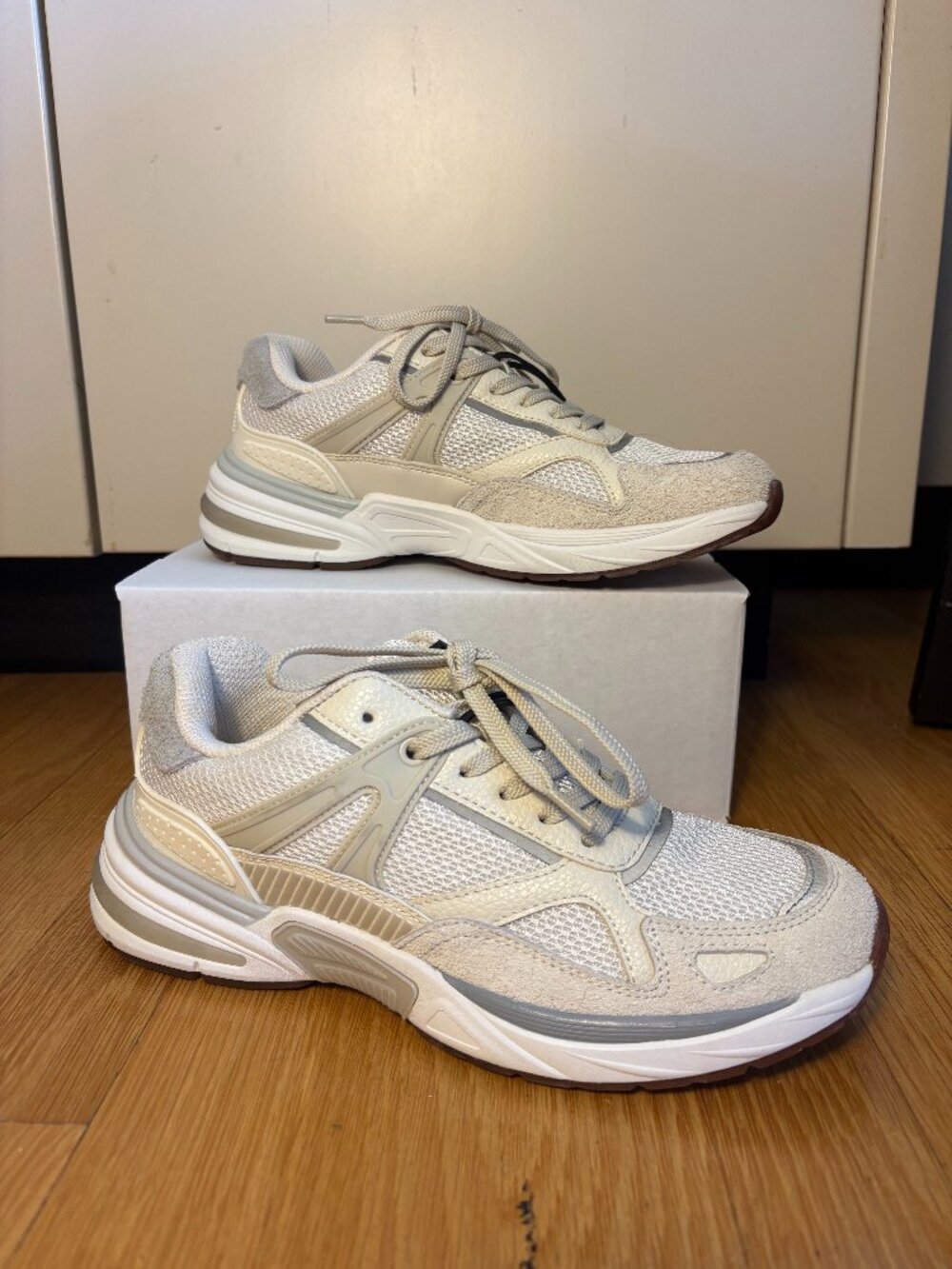 Zara Retro Runner Sneakers